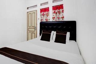 OYO 95065 Villa Ade - 3