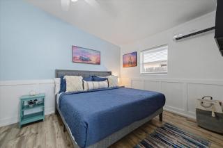 Waterway Vista Suite Pet Friendly Boat Dock - 0