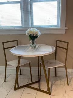 The Cozy Luxe Retreat, Central West End - 4