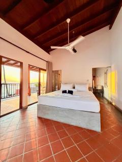 LIV - Unawatuna Beachfront Studio - 8