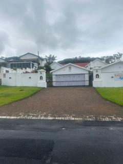 Moulin Rouge Overnight Accomodation - 5