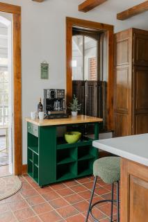 The Loudonville - A Historic Modern Retreat - 6