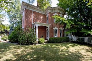 The Loudonville - A Historic Modern Retreat - 3