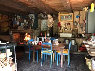 Une nuit en CABANE dans la Forêt - 9