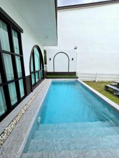 Live With Passion Pool Villa - 1