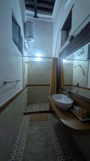 Heritage 1BR Near Golden Temple since 1889 Nirvana - 9