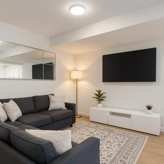 The Seton Nook - 1BR Suite Near Seton Health Campus, Cineplex and YMCA - 9