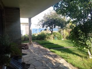 Spacious and bright house steps from the beach - 0