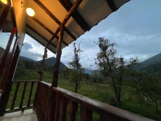 Mirador De Las Pirámides - 1