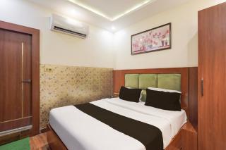 Super Townhouse Kali Ghat Prayagraj Formerly Ramesh Palace - 4