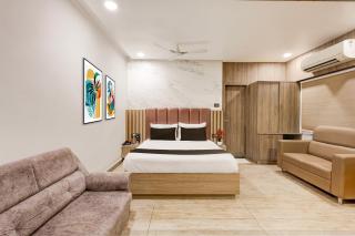 Super Townhouse V Hotel - 4