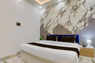 Super Townhouse Vishwanath Temple Varanasi - 4