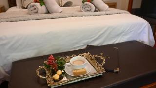 LUXURY FAMILY EN-SUITE ROOM @ 4 STAR GUEST HOUSE - 1