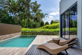 Glass House 2BR Villa in Rice Filed, Ubud - 7