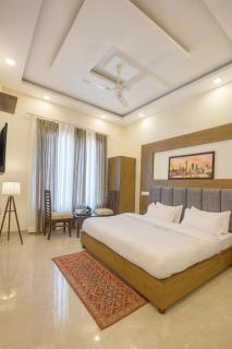 Sidham Bakers and Hotels Zirakpur - 1