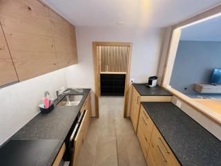 Cosy Modern Alpine Residence - 3