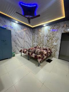 Luxury Heaven Hostel for students, parents and guests - 3