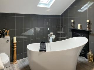 The Quay & Coast Escape - 3