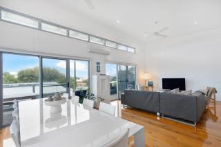 65 McLeod Rd Middleton Pet Friendly Wi-Fi - No Linen Included - 8