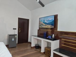 The Tiger Waterfront Resort - 2