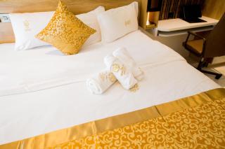 The Signature Apartment by G&L Luxury Properties Unit A407 - 4