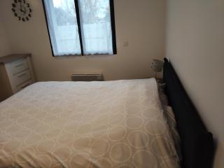 Villa familiale avec piscine chauffée calme proche du centre - 8