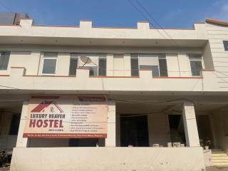 Luxury Heaven Hostel for students, parents and guests - 0