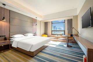 Holiday Inn Nantong Oasis International by IHG - 7