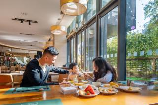 Holiday Inn Nantong Oasis International by IHG - 2