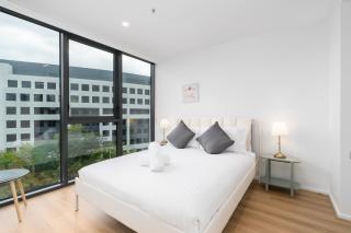 Sunny Retreat with Balcony in Canberra CBD - Hosted by Canstay - 7