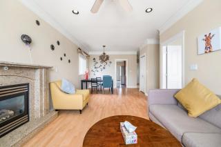 Cozy Stay in Metrotown Steps to SkyTrain - Burnaby - 7