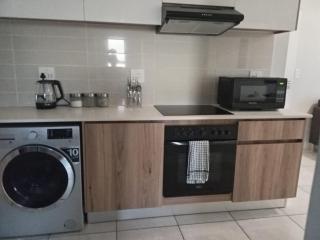 Blyde Cozy-TEE'S Apartment - 8