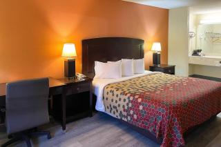 Econo Lodge Inn & Suites Sweetwater I-20 - 1