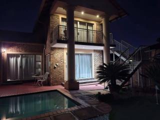 The Clubhouse Guesthouse - 0