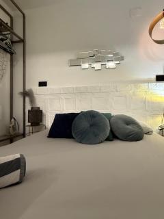 Gollum-Goretti House - 2