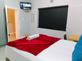 Neo & Ruks Guest Houses parow 4 - 8