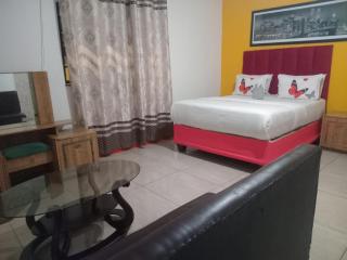 Neo & Ruks Guest Houses parow 4 - 6