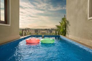 Ultra Luxe 3BR Pool Villa - Near Calangute with Scenic Field Views & Modern Interiors - 6