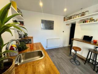 Cosy Cottage Apperley Bridge - 4