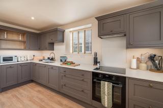 Garsington Studios Chilterns Farm House - Pass the Keys - 2