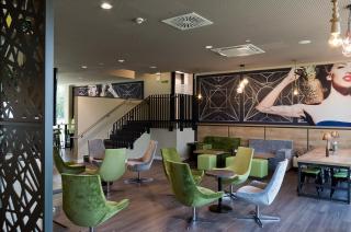 Super 8 by Wyndham Munich City North - 6