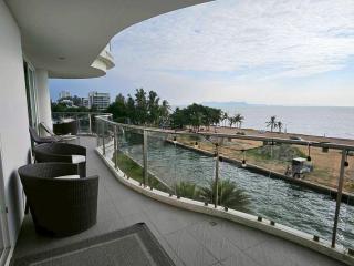 Beachfront 3bedroom Jomtien Pattaya - 9