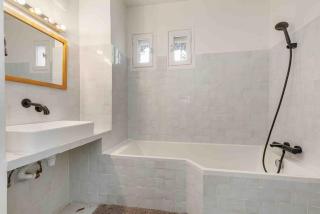 Beautiful air-conditioned house and heated pool - 8