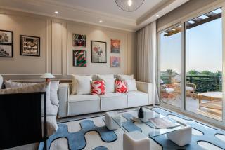 Golf View - Luxe 2BR Apartment - 0