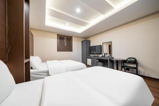 incheon Airport Hotel June - 1