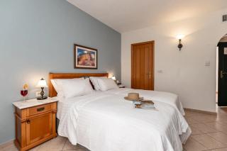 Naxos Resort by Icon Blue - 6