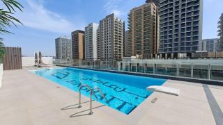 Free housekeeping visits during your stay - StayShort - JVC apartment Sleeps 4 with Pool and Gym - 7