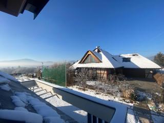 Chata pod strzechą w Beskidach - 0