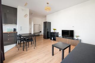 Ursus Spacious Apartment by BookingHost - 5