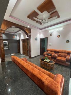 Riddhi krrish Home stay - 8